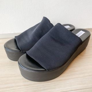 スティーブマデン(Steve Madden)のSTEVE MADDEN SLINKY サンダル(サンダル)