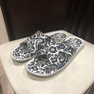 DOLCE&GABBANA(サンダル)のフリマアイテム一覧 DOLCE&GABBANA(サンダル)のフリマアイテム一覧