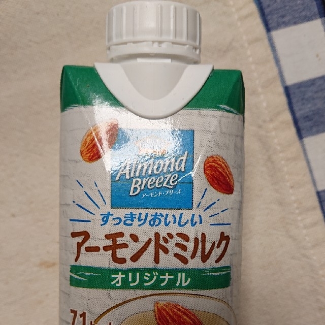 アーモンドブリーズ 食品/飲料/酒の飲料(その他)の商品写真