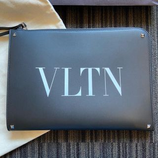 ヴァレンティノ(VALENTINO)の【新品未使用・正規品】 ヴァレンティノ　クラッチバック(セカンドバッグ/クラッチバッグ)