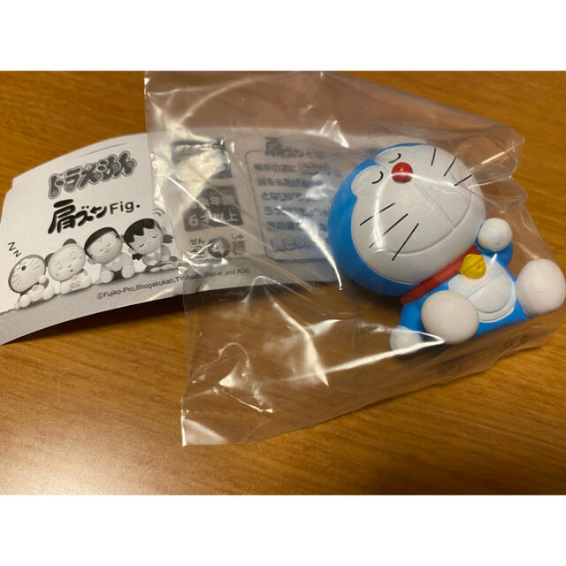 Takara Tomy(タカラトミー)の肩ズンフィギュア【ドラえもん】 エンタメ/ホビーのおもちゃ/ぬいぐるみ(キャラクターグッズ)の商品写真