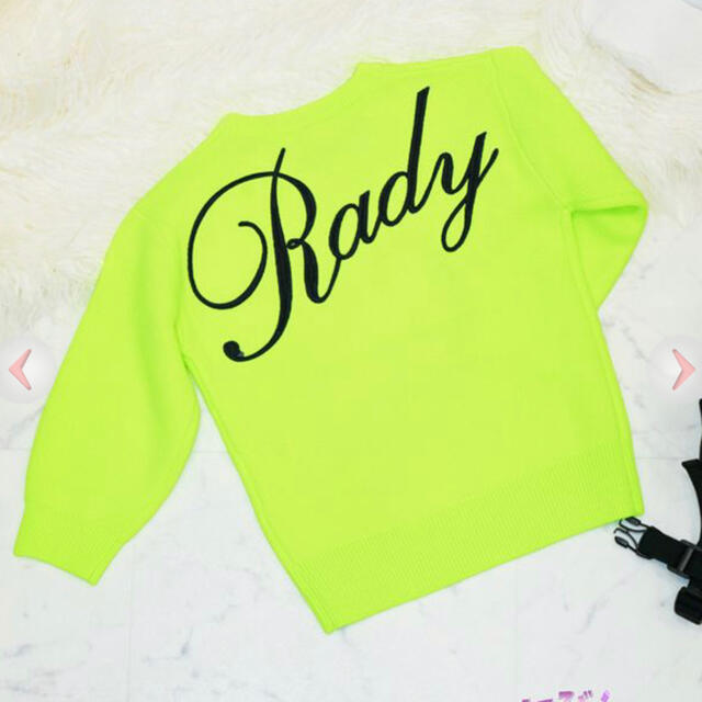 Rady(レディー)のちびRady ニットトップス キッズ/ベビー/マタニティのキッズ服女の子用(90cm~)(Tシャツ/カットソー)の商品写真