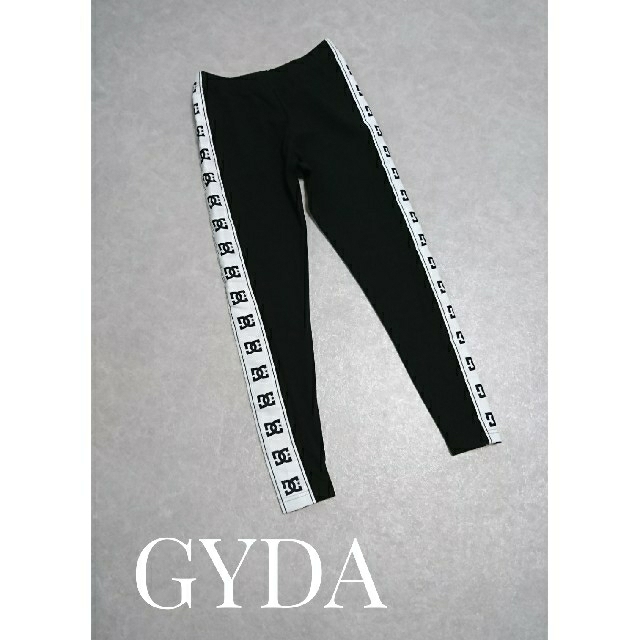 GYDA(ジェイダ)の新品 GYDA DC コラボ SIDELINE LEGGINS レギンス 倖田來 レディースのレッグウェア(レギンス/スパッツ)の商品写真