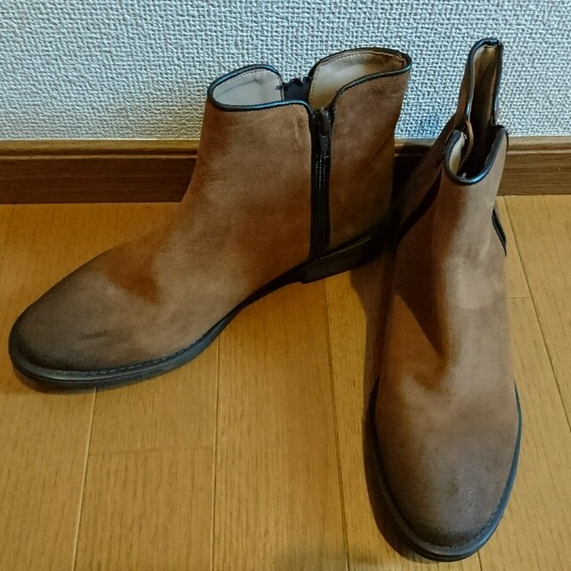 ZARA(ザラ)のZARA☆新品同様☆リアルレザーブーツ39 レディースの靴/シューズ(ブーツ)の商品写真