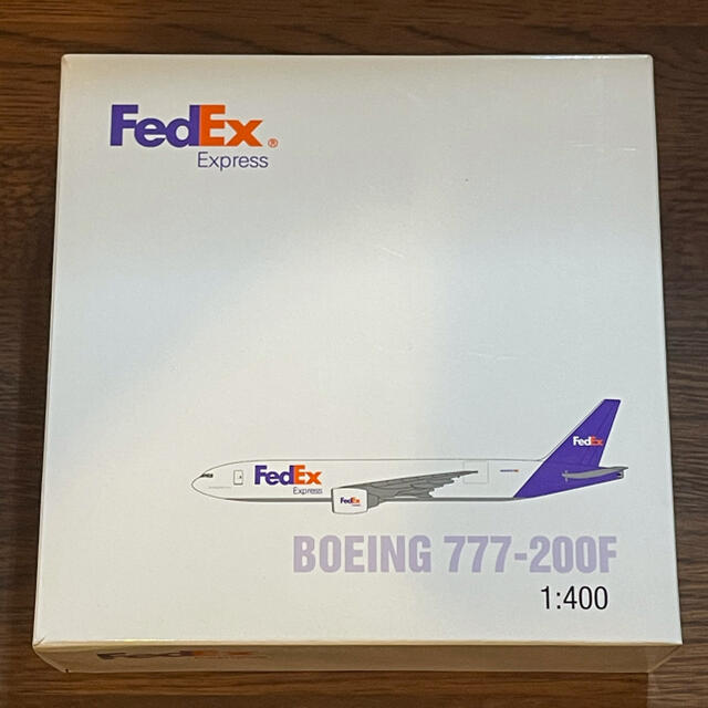 FEDEX BOEING 777-200F(1:400)　飛行機　模型 エンタメ/ホビーのテーブルゲーム/ホビー(航空機)の商品写真