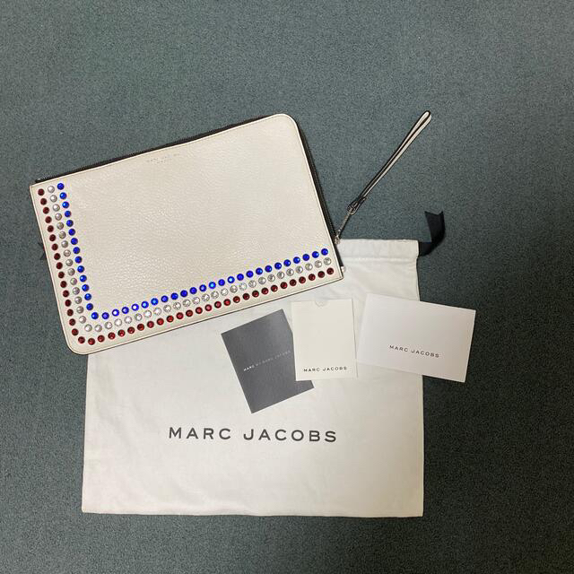 MARC JACOBS(マークジェイコブス)のMARC JOCBS クラッチバック　白 レディースのバッグ(クラッチバッグ)の商品写真