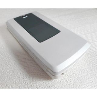 エルジーエレクトロニクス(LG Electronics)のL-03A FOMA パールホワイト★ドコモ中古携帯★ガラケーdocomo(携帯電話本体)