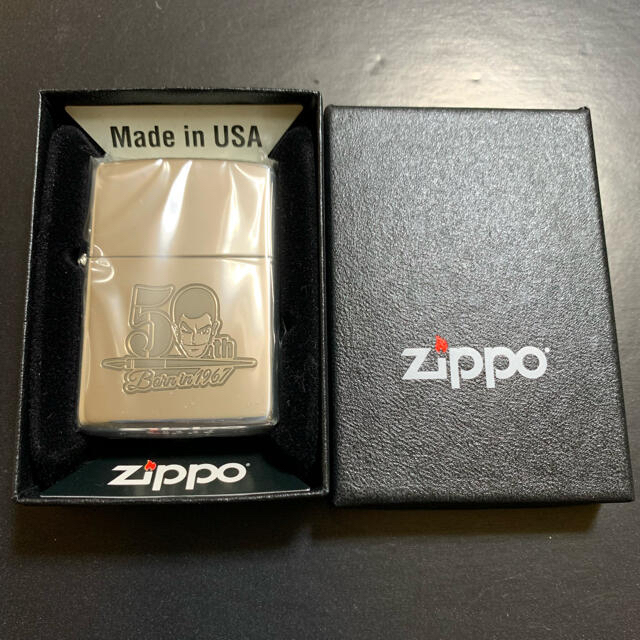 ZIPPO(ジッポー)の【新品未使用品】「ルパン三世」原作誕生50周年記念ZIPPOライター 記念ロゴ メンズのファッション小物(タバコグッズ)の商品写真