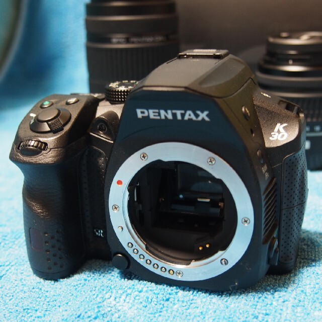 PENTAX(ペンタックス)のPENTAX  K-30  55-300mm望遠ズームレンズセット スマホ/家電/カメラのカメラ(デジタル一眼)の商品写真