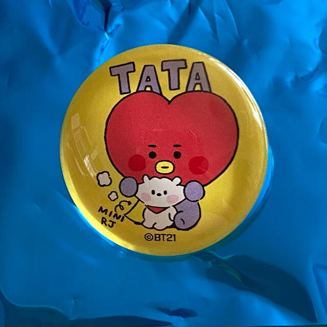 防弾少年団(BTS)(ボウダンショウネンダン)のBT21 クリスタルピンバッジ エンタメ/ホビーのタレントグッズ(アイドルグッズ)の商品写真