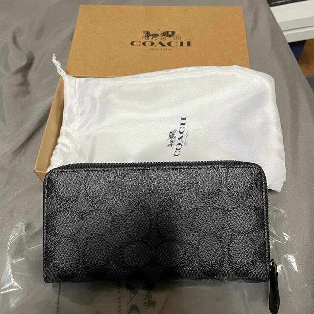 COACH(コーチ)の未使用coach長財布 レディースのファッション小物(財布)の商品写真