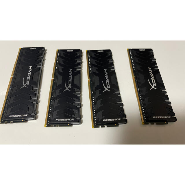 デスクトップ用メモリDDR4 8GBx4枚の32GB