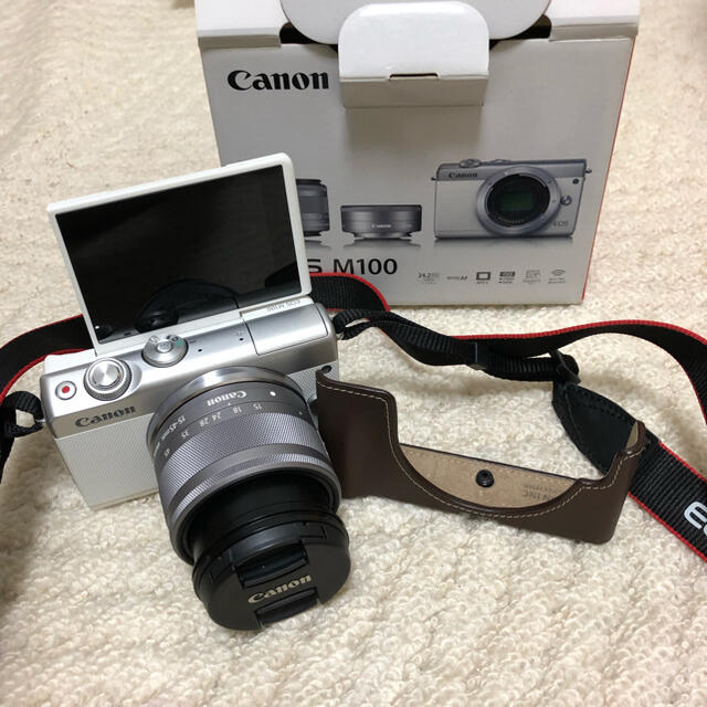 Canon EOS M100カメラ