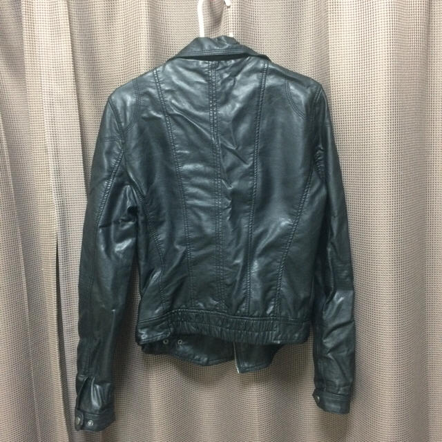 ZARA(ザラ)のZARA ライダース レディースのジャケット/アウター(ライダースジャケット)の商品写真