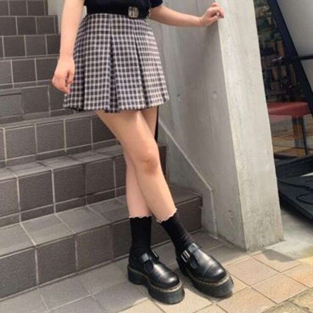 Dr.Martens(ドクターマーチン)の【極美品】Dr.Martens BETHAN UK4 黒 厚底 メリージェーン レディースの靴/シューズ(ローファー/革靴)の商品写真