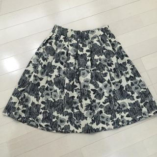 ジルバイジルスチュアート(JILL by JILLSTUART)のジルバイジルスチュアート(ひざ丈スカート)