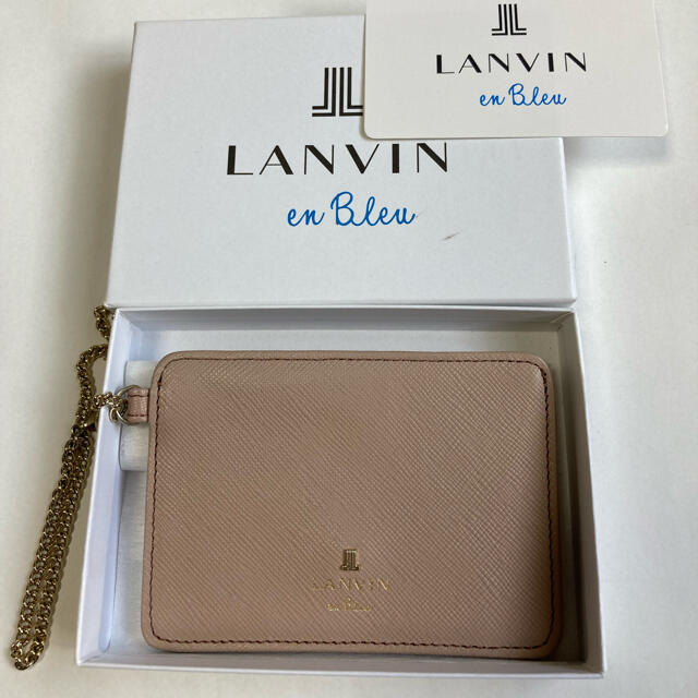 LANVIN en Bleu(ランバンオンブルー)のLANVIN en Blue パスケース レディースのファッション小物(名刺入れ/定期入れ)の商品写真