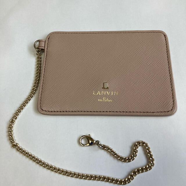 LANVIN en Bleu(ランバンオンブルー)のLANVIN en Blue パスケース レディースのファッション小物(名刺入れ/定期入れ)の商品写真