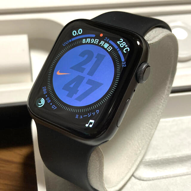 ほぼ新品　AppleWatch  series4 44mm ブラック　スポーツ