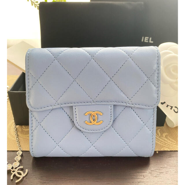 お得】 CHANEL - シャネル 美品 ブルー 三つ折り財布 財布 - www