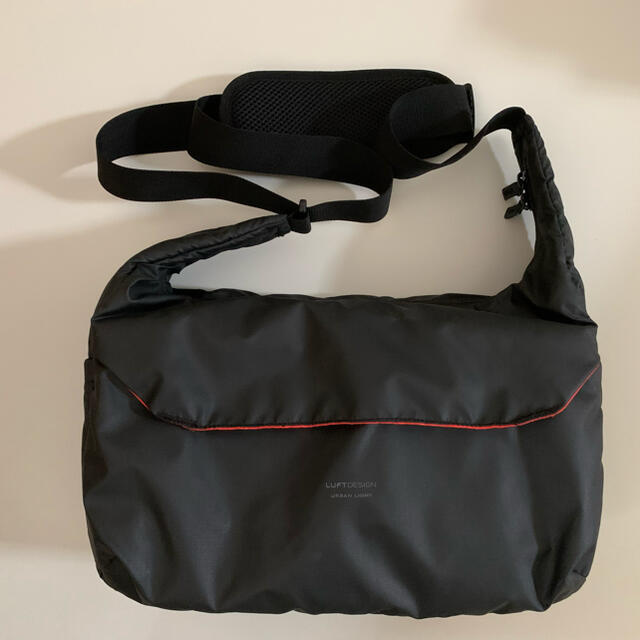 HAKUBA(ハクバ)のHAKUBA カメラバッグ ショルダーバッグ L 6.9L ブラック  メンズのバッグ(ショルダーバッグ)の商品写真