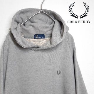 フレッドペリー(FRED PERRY)のFRED PERRY プルオーバー パーカー ワンポイントロゴ グレー 月桂冠(パーカー)