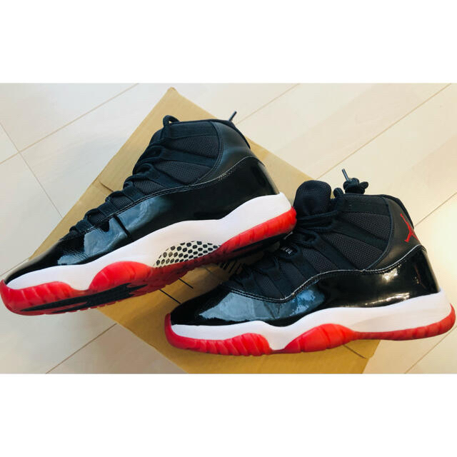 NIKE(ナイキ)のAIR JORDAN 11 RETRO BRED 25.5 メンズの靴/シューズ(スニーカー)の商品写真