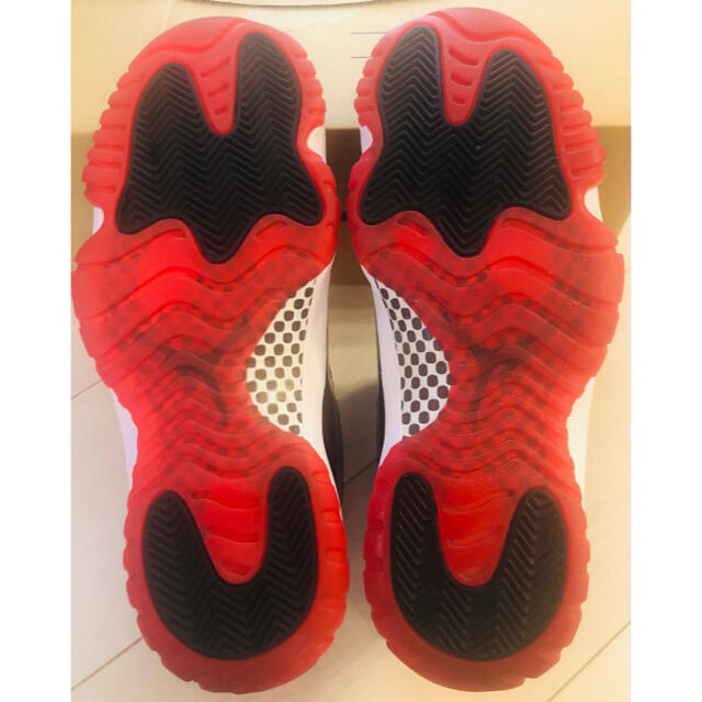 NIKE(ナイキ)のAIR JORDAN 11 RETRO BRED 25.5 メンズの靴/シューズ(スニーカー)の商品写真