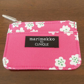マリメッコ(marimekko)の未使用　マリメッコ　クリニーク限定　カードケース(パスケース/IDカードホルダー)