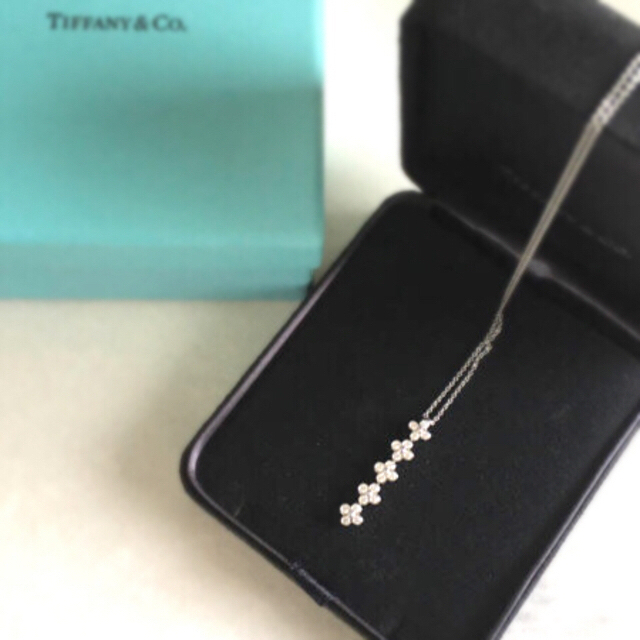 ダイヤモンドネックレスTIFFANY レースドロップ ダイヤモンドネックレス  PT950