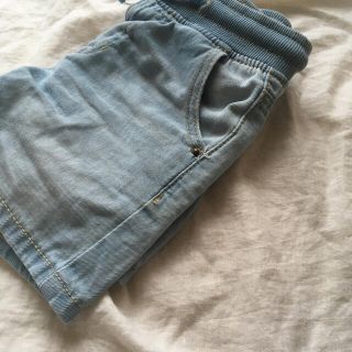 ザラキッズ(ZARA KIDS)の【zara】デニムショートパンツ　80cm(パンツ)