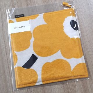 マリメッコ(marimekko)のマリメッコ　ウニッコ　ポットホルダー　新品未開封(テーブル用品)