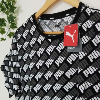 プーマ(PUMA)のPUMA プーマ  AOP半袖Tシャツ Black ロゴ 新品未使用！(Tシャツ/カットソー(半袖/袖なし))