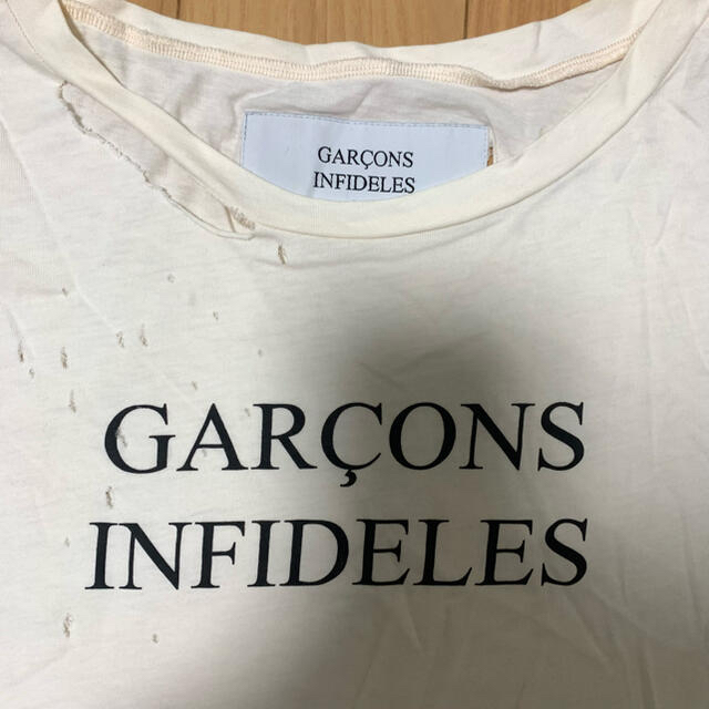 UNDERCOVER(アンダーカバー)のGARÇONS INFIDELES デザインTシャツ メンズのトップス(Tシャツ/カットソー(半袖/袖なし))の商品写真