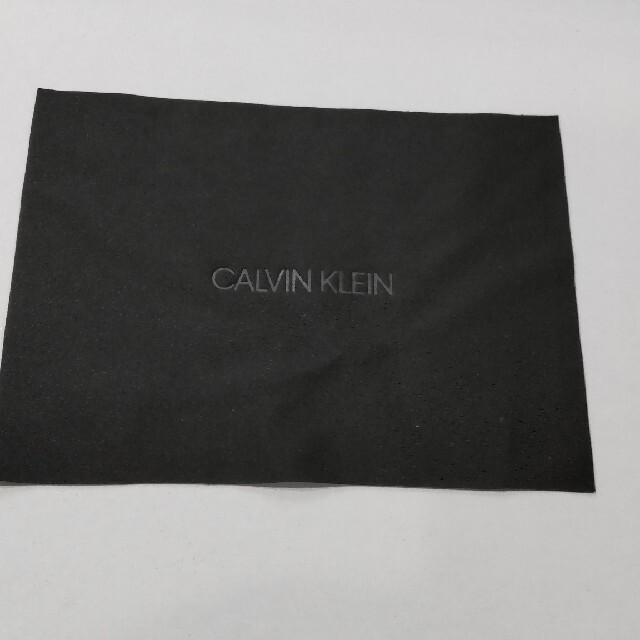 Calvin Klein(カルバンクライン)のカルバンクライン純正サングラスケース新品未使用 レディースのファッション小物(サングラス/メガネ)の商品写真