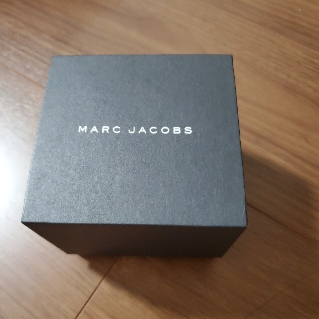 MARC BY MARC JACOBS(マークバイマークジェイコブス)のMARC JACOBS マークジェイコブス　スマートウォッチ レディースのファッション小物(腕時計)の商品写真