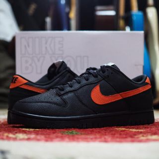 ナイキ(NIKE)のNIKE by you DUNK LOW BLACK/ORANGE 28.5cm(スニーカー)