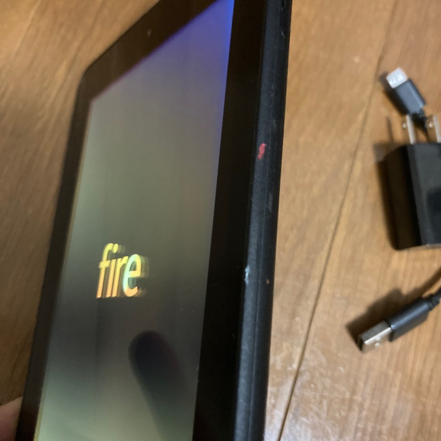 Amazon Kindle Fire 第5世代 本体　SDカード　充電器 スマホ/家電/カメラのPC/タブレット(タブレット)の商品写真