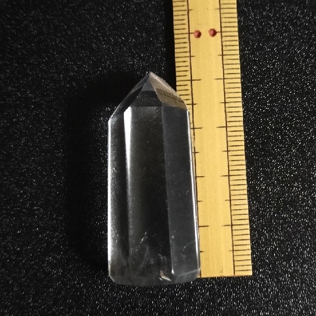 水晶ポイント約4×1.7×1.6cm インテリア/住まい/日用品のインテリア小物(置物)の商品写真