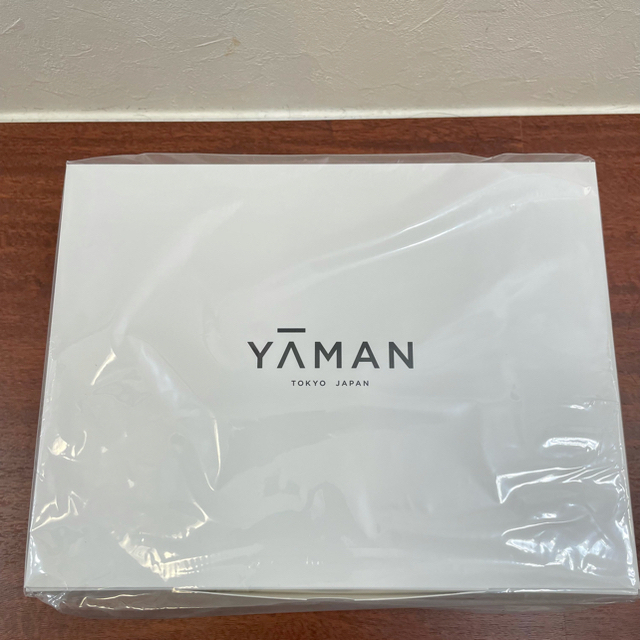 YA-MAN(ヤーマン)のヤーマン　メディリフトアクア　EP-17SB 新品未開封 コスメ/美容のスキンケア/基礎化粧品(フェイスローラー/小物)の商品写真