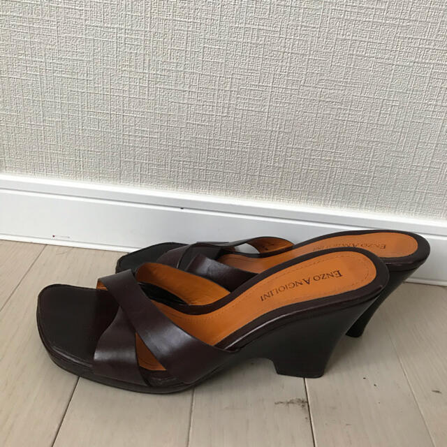 Enzo Angiolini(エンゾーアンジョリーニ)のブラウン革ウェッジサンダルsize5M22.5cm レディースの靴/シューズ(サンダル)の商品写真