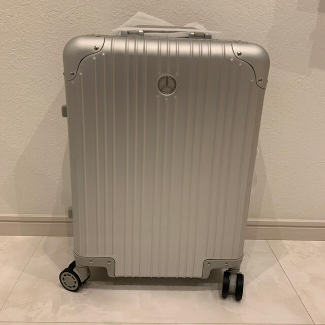 ❤️新品❤️メルセデスベンツオリジナルアルミスーツケース❤️ メンズのバッグ(トラベルバッグ/スーツケース)の商品写真