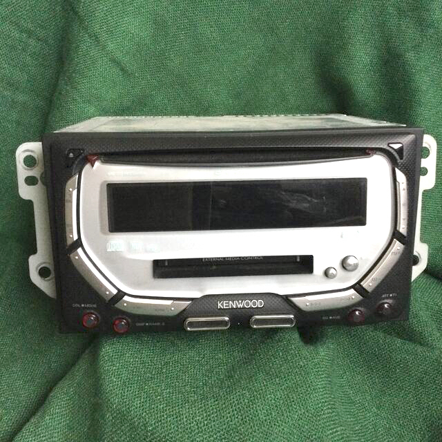 KENWOOD(ケンウッド)のKENWOOD   DPX-05MDB CDMDカーステレオ　中古保管品　説明書 自動車/バイクの自動車(カーオーディオ)の商品写真