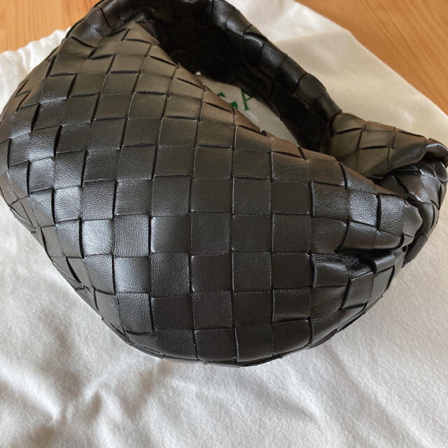 Bottega Veneta(ボッテガヴェネタ)の完売品　美品！正規品　ボッテガヴェネタ　ミニザジョディ レディースのバッグ(ハンドバッグ)の商品写真