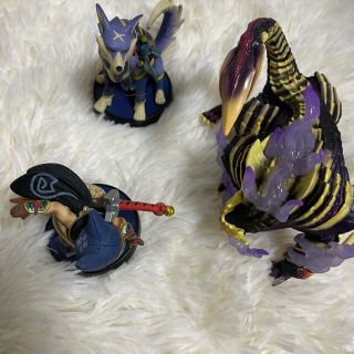 ニンテンドースイッチ(Nintendo Switch)のモンハンライズ amiibo3点セット(ゲームキャラクター)
