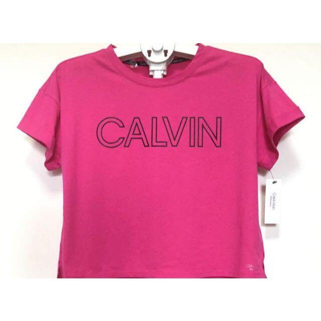 Calvin Klein(カルバンクライン)の770様専用　新品Calvin Klein レディースTシャツと口紅3本セット レディースのトップス(Tシャツ(半袖/袖なし))の商品写真