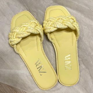 ザラ(ZARA)のZARA サンダル(サンダル)