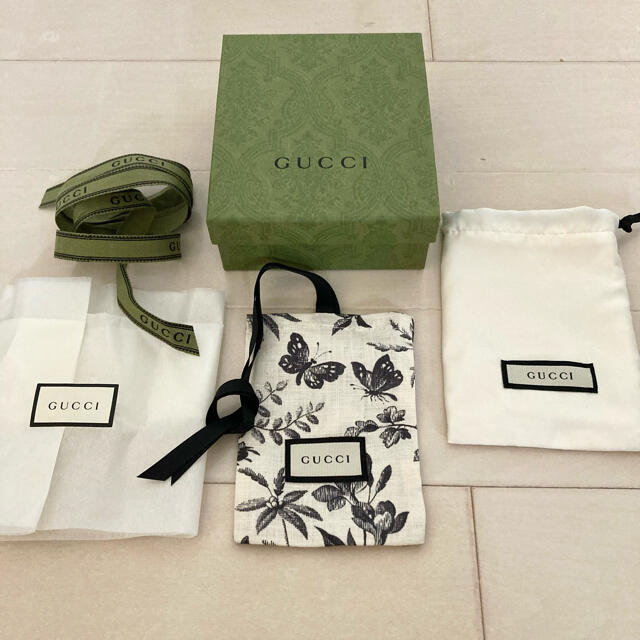 人気ブランド新作豊富 GUCCI 袋 箱 財布袋