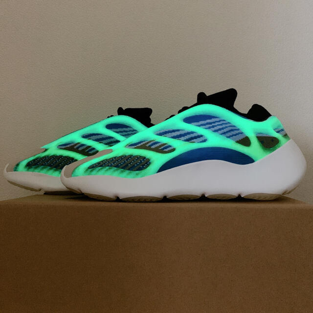 adidas YEEZY 700 V3 Arzareth 27.5cm