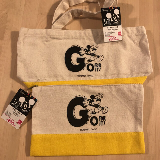 ✳︎新品✳︎ ダイソー ディズニー ミッキーマウス ランチバッグ ポーチ セット | フリマアプリ ラクマ